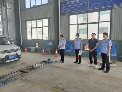 強(qiáng)化聯(lián)合執(zhí)法效能 筑牢車(chē)輛安全防線——寶豐縣多部門(mén)協(xié)同開(kāi)展機(jī)動(dòng)車(chē)檢驗(yàn)檢測(cè)機(jī)構(gòu)“雙隨機(jī)、一公開(kāi)”監(jiān)督檢查